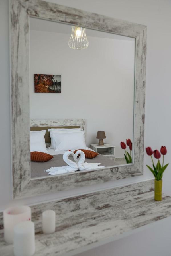 Coral Sea Apartment Kokkinos Pirgos Esterno foto