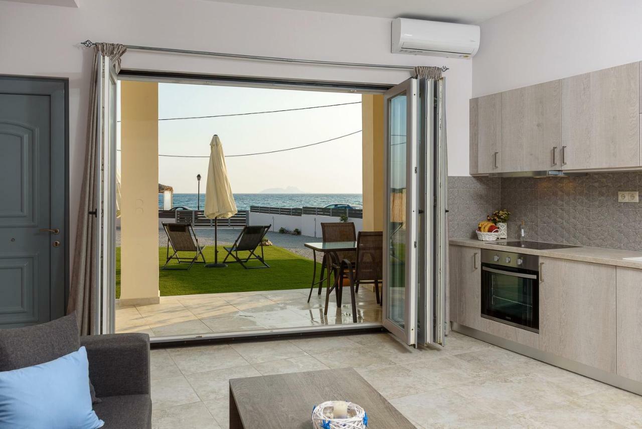 Coral Sea Apartment Kokkinos Pirgos Esterno foto